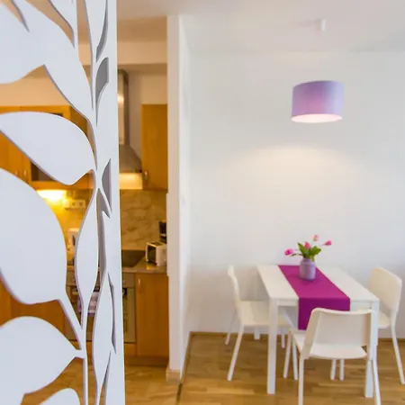 Colours Superior Apartment
