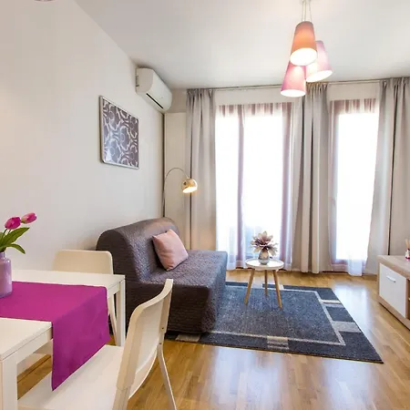 Colours Superior With Free Parking Appartamento